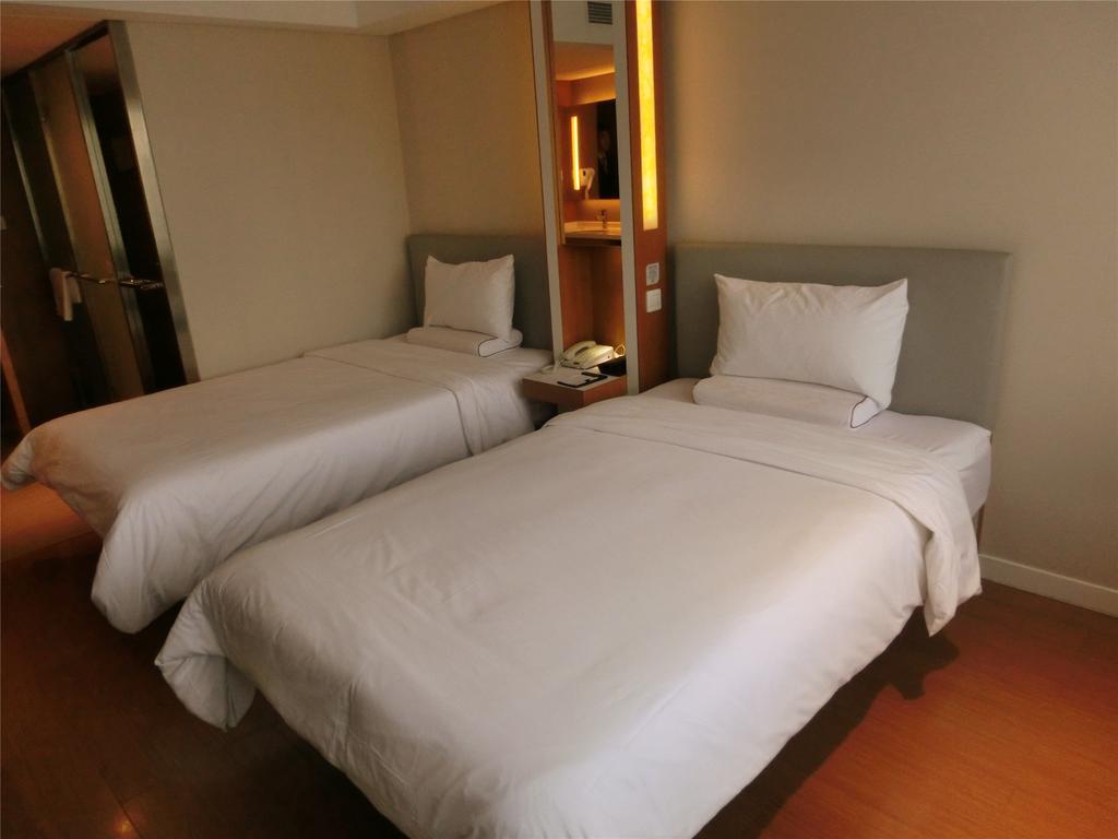 Ji Hotel Guangzhou Zhujiang New Town Zewnętrze zdjęcie